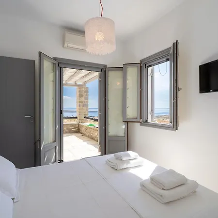Infinity Blue - A Villa Aspro Chorio